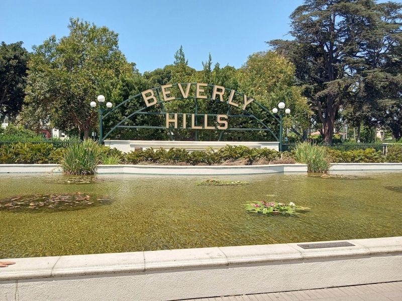 Beverly Hills sign. Click for full size. Beverly Hills sign image. Click for full size.