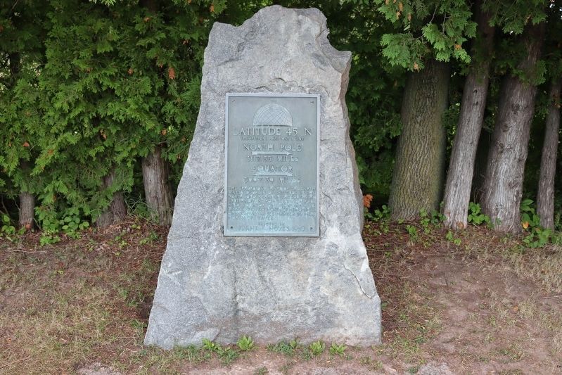 Latitude 45� N Marker image. Click for full size.