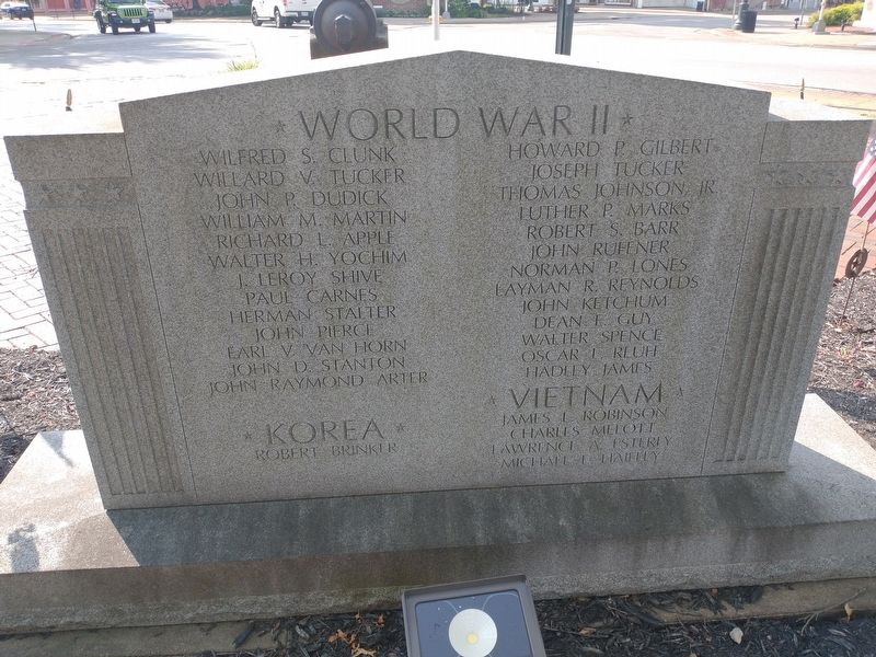 Columbiana County Veterans Memorial image. Click for full size.