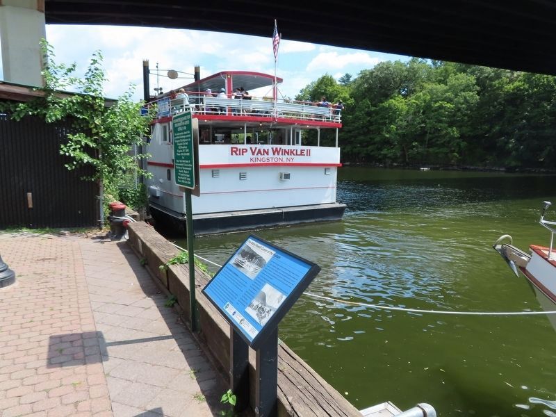 The <i>Mary Powell</i>: Queen Of The Hudson Marker image. Click for full size.