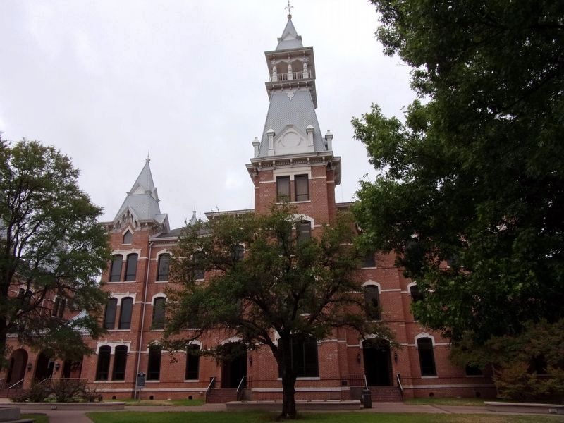 Old Main image. Click for full size.