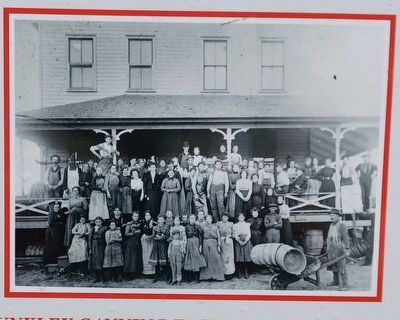 Marker detail: Michigan Central Dunkley Canning Factory Employees image. Click for full size.
