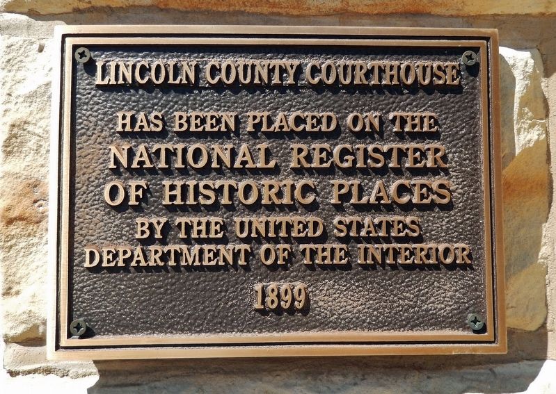 Lincoln County Courthouse Marker image. Click for full size.