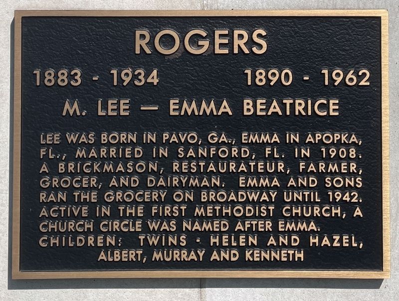 M. Lee and Emma Beatrice Rogers Marker image. Click for full size.