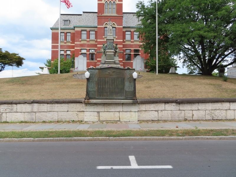 Kingston World War I Monument image. Click for full size.