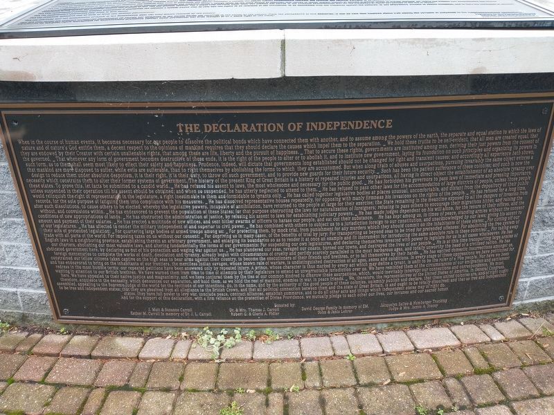 Declaration Of Independence plaque nearby image. Click for full size.