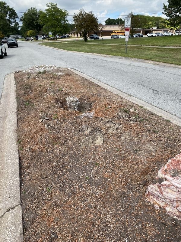 The median where marker was has been cleared image. Click for full size.