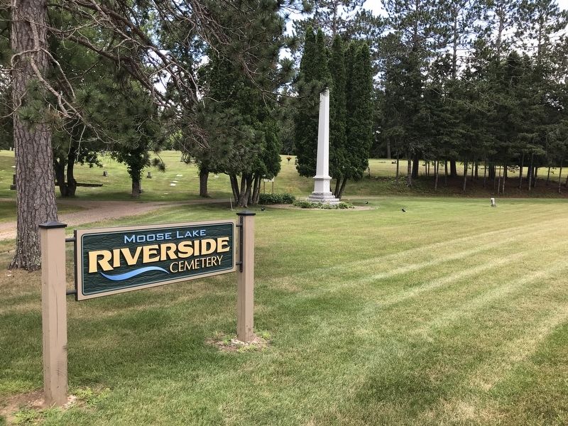 Site of Mass Grave Marker & Monument in Riverside Cemetery image. Click for full size.