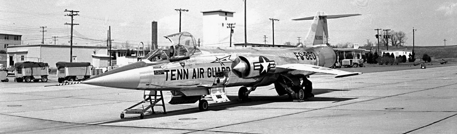 A U.S. Air Force Lockheed F-104A-25-LO Starfighter (s/n 56-0860) image. Click for full size.
