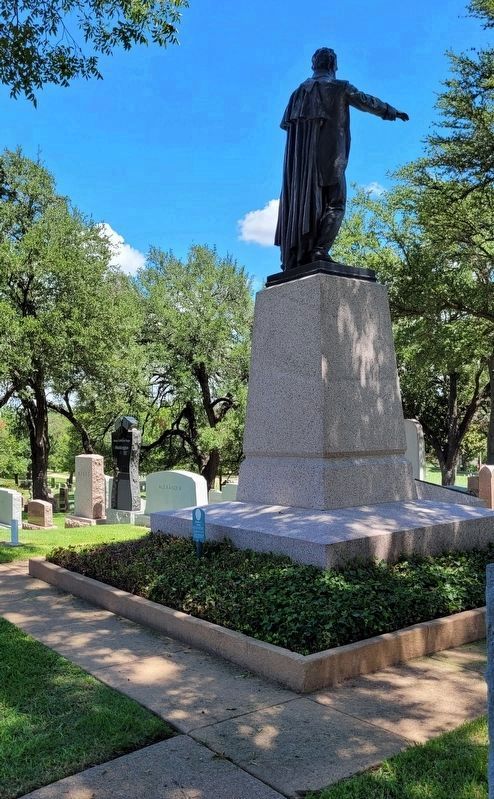 The Stephen F. Austin Marker is located at the bottom of the reverse side of the statue image. Click for full size.