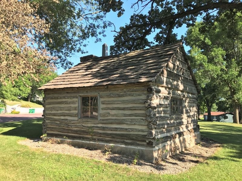 Olson-Slaabakken Cabin image. Click for full size.