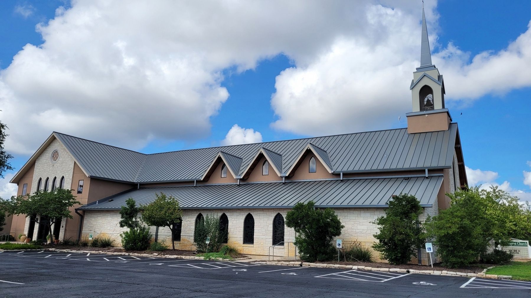 The side view of the First Baptist Church of Dripping Springs from across the street image. Click for full size.