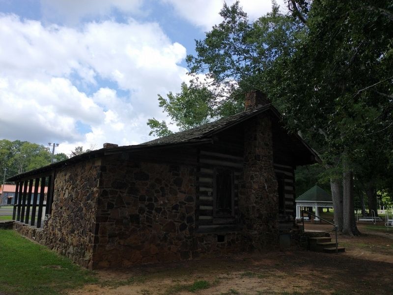 Joseph Henry Holley Log House image. Click for full size.