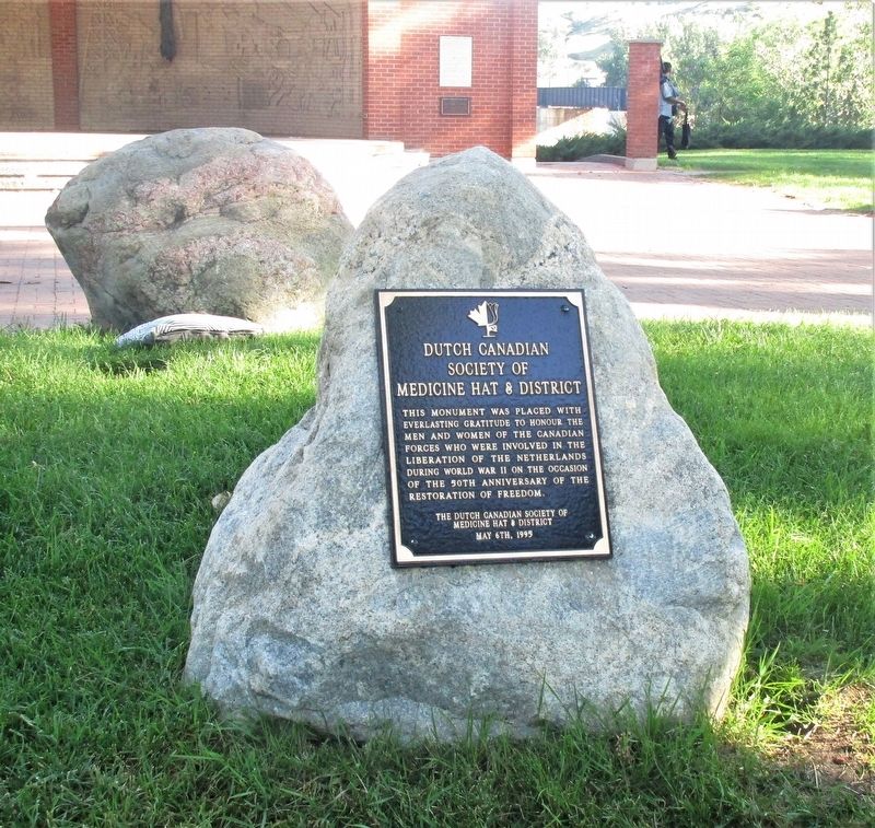 Dutch Canadian Society of Medicine Hat and District Marker image. Click for full size.