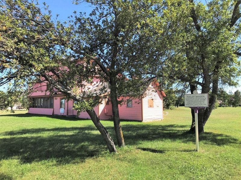 Pickler Mansion Museum & Marker image. Click for full size.