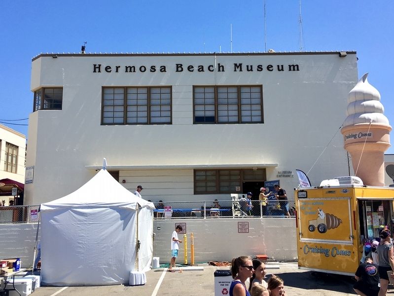 Hermosa Beach Museum image. Click for full size.