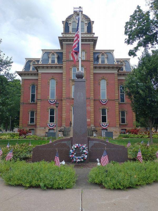 Coshocton County War Memorial image. Click for full size.