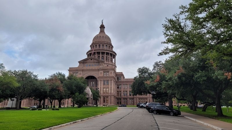 The view of the Texas State Capitol image. Click for full size.