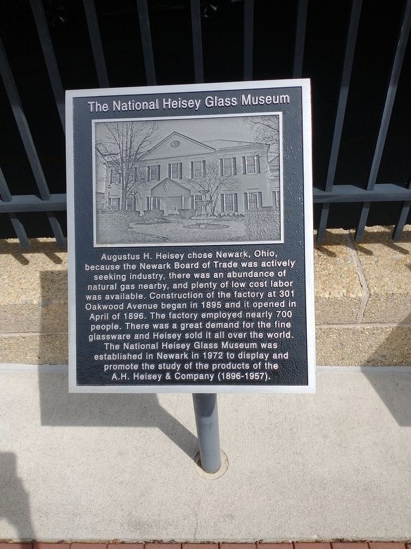 The National Heisey Glass Museum Marker image. Click for full size.