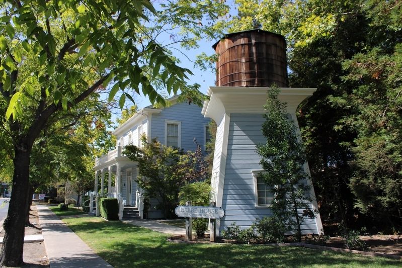 Beebe House and Tank House image. Click for full size.