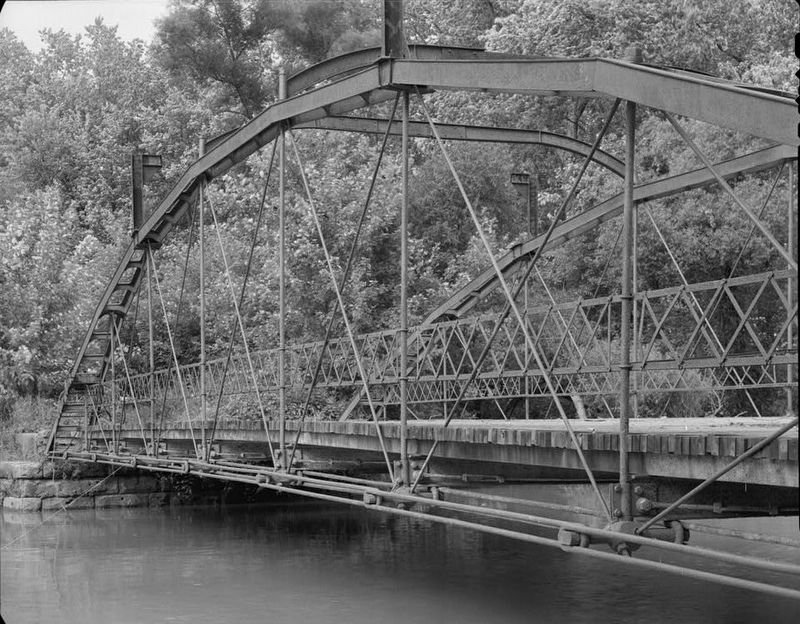 Perspective View Along Truss from the Southwest - Rodrick Bridge image. Click for full size.
