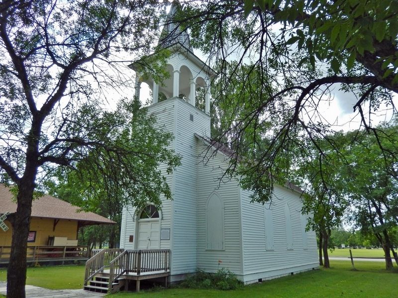 Alma Lutheran Church (<i>northeast elevation</i>) image. Click for full size.