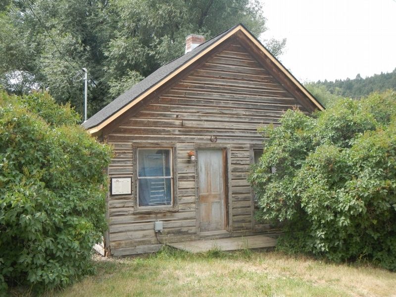Thexton House and Marker image. Click for full size.