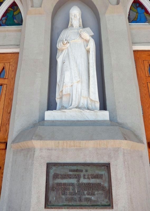 St. Patrick's Roman Catholic Church<br>(<i>statue at sanctuary entrance</i>) image. Click for full size.