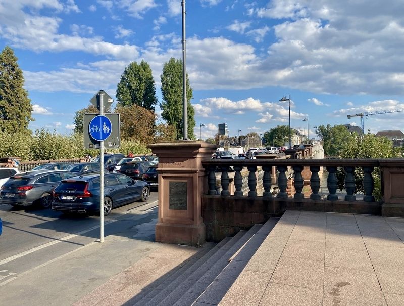 Untermainbrücke / Lower Main Bridge Marker - wide view, on the west side of the bridge image. Click for full size.