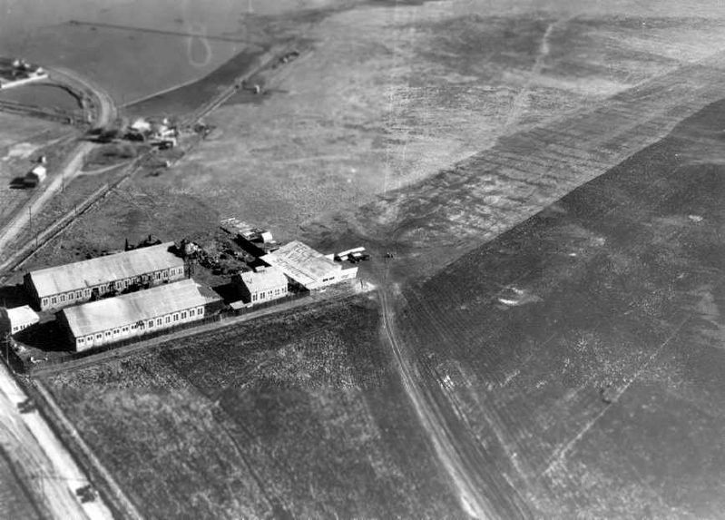 Redwood City Airfield image. Click for full size.