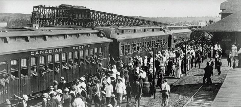 Marker detail: Departure of the 187th Battalion, 1916 image. Click for full size.