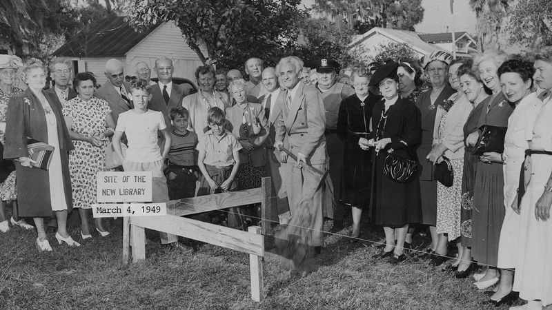 Dr. Baranoff at the library groundbreaking, 1949 image. Click for full size.