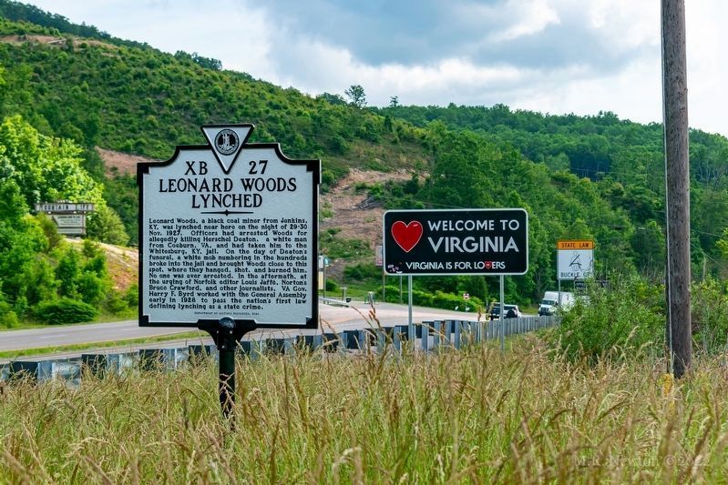Leonard Woods Lynched Marker image. Click for full size.