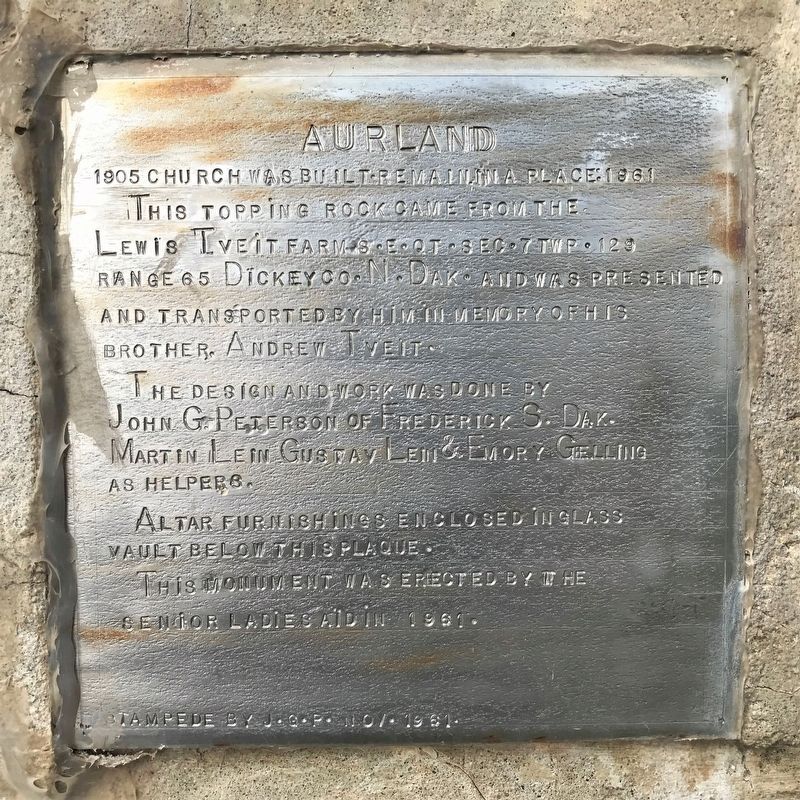 Aurland Marker <i>(south side)</i> image. Click for full size.