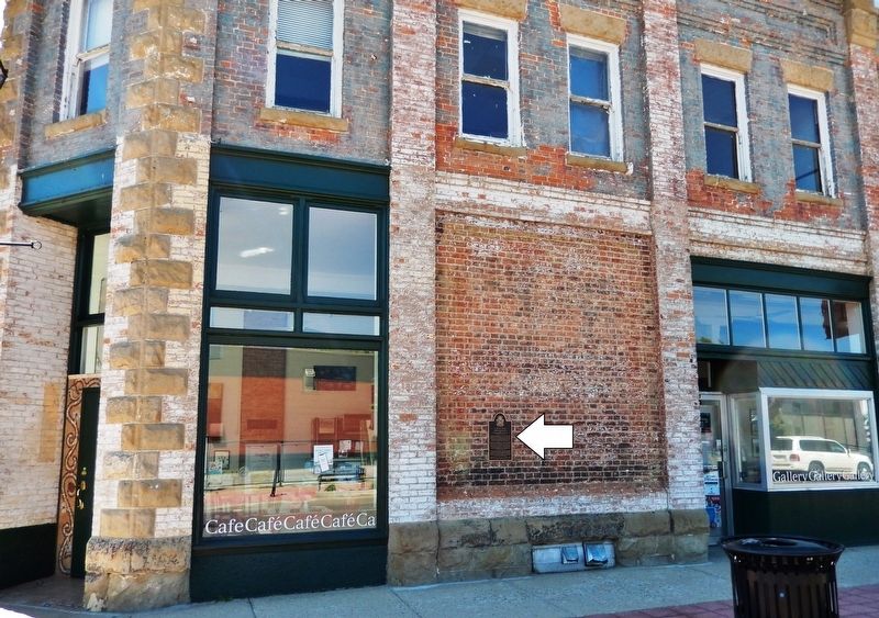Hargrave Sissons Block and Grocery Warehouse Addition Marker image. Click for full size.