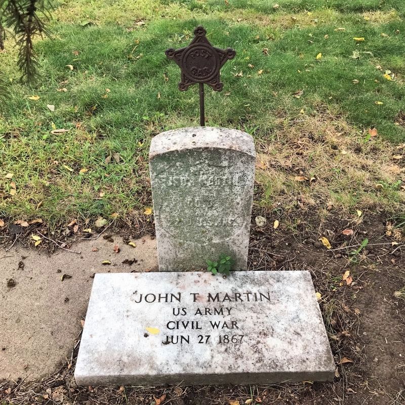 Pvt. John T. Martin Headstone image. Click for full size.