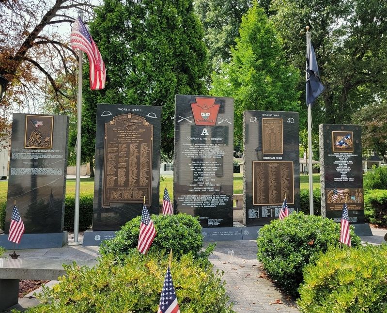 Veterans Memorial image. Click for full size.