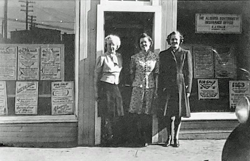 Marker detail: Rollis Building, ca. 1940s. Click for full size. Marker detail: Rollis Building, ca. 1940s image. Click for full size.