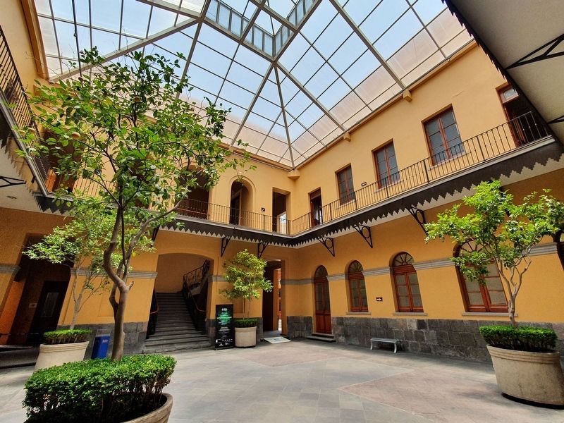 An interior courtyard in the Palacio de la Autonoma image. Click for full size.