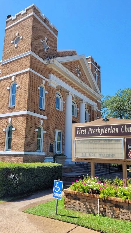 The First Presbyterian Church of Crockett and Marker image. Click for full size.