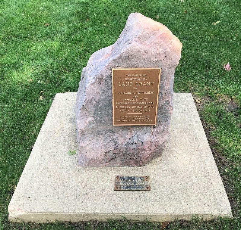 Land Grant Marker image. Click for full size.