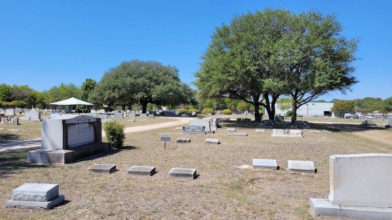 The view of the Arthur Carroll Scott, Sr., M.D. Marker from the cemetery image. Click for full size.