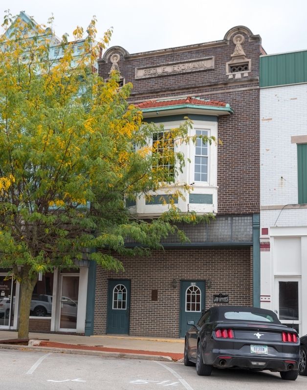 The Erdman Building image. Click for full size.