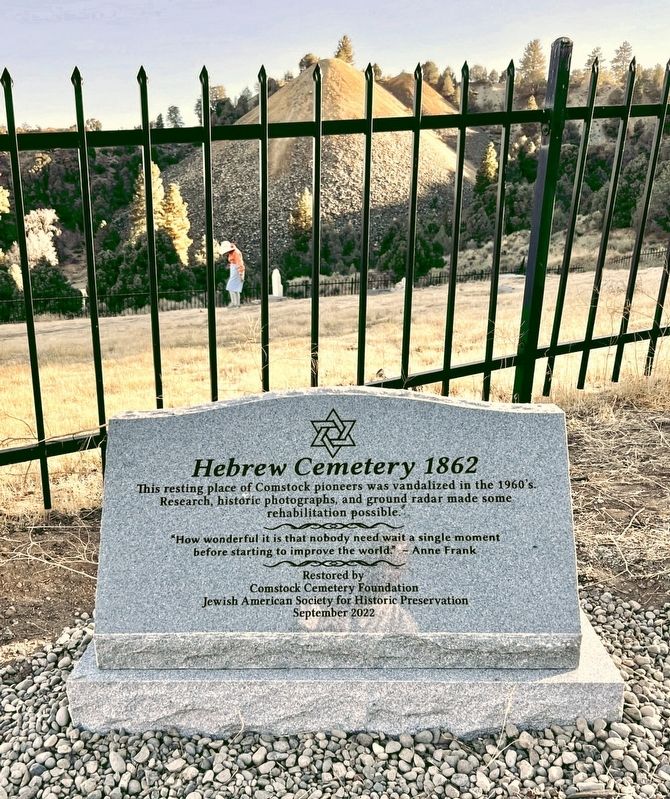 Hebrew Cemetery 1862 Marker image. Click for full size.