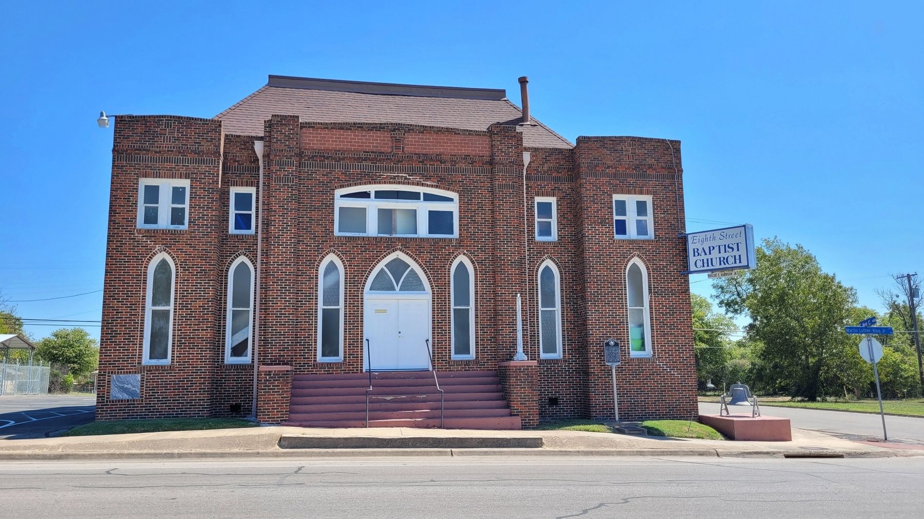 The Eighth Street Baptist Church. Click for full size. The Eighth Street Baptist Church image. Click for full size.