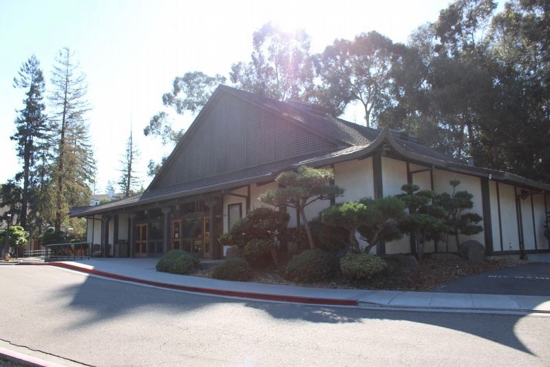 District Building image. Click for full size.