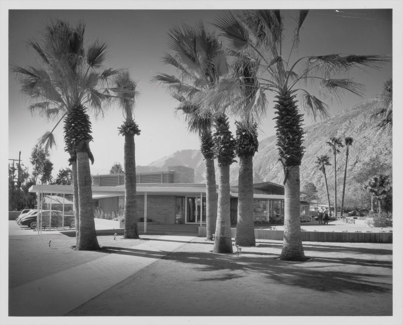 <i>Oasis Hotel, dining room (Palm Springs, Calif.), 1953</i> image. Click for full size.