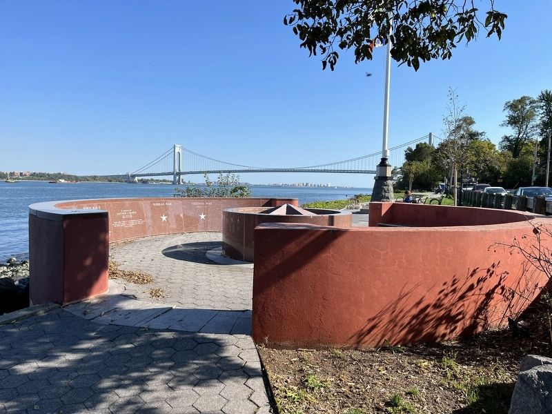 Veterans Memorial at Buono Beach in Staten Island image. Click for full size.