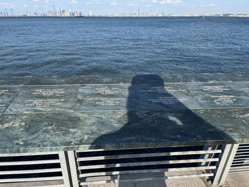 The Staten Island September 11 First Responders Memorial image. Click for full size.