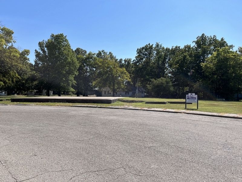 Marker and Commissary Foundation image. Click for full size.